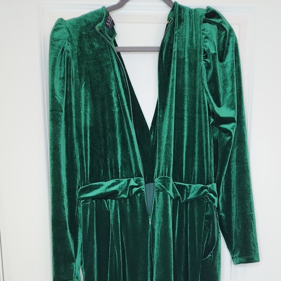 Eloquii velvet jumpsuit - Picture 5 of 11